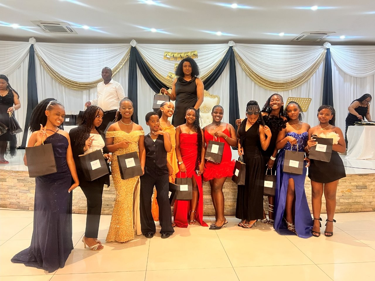 Grade 7 Farewell (49)